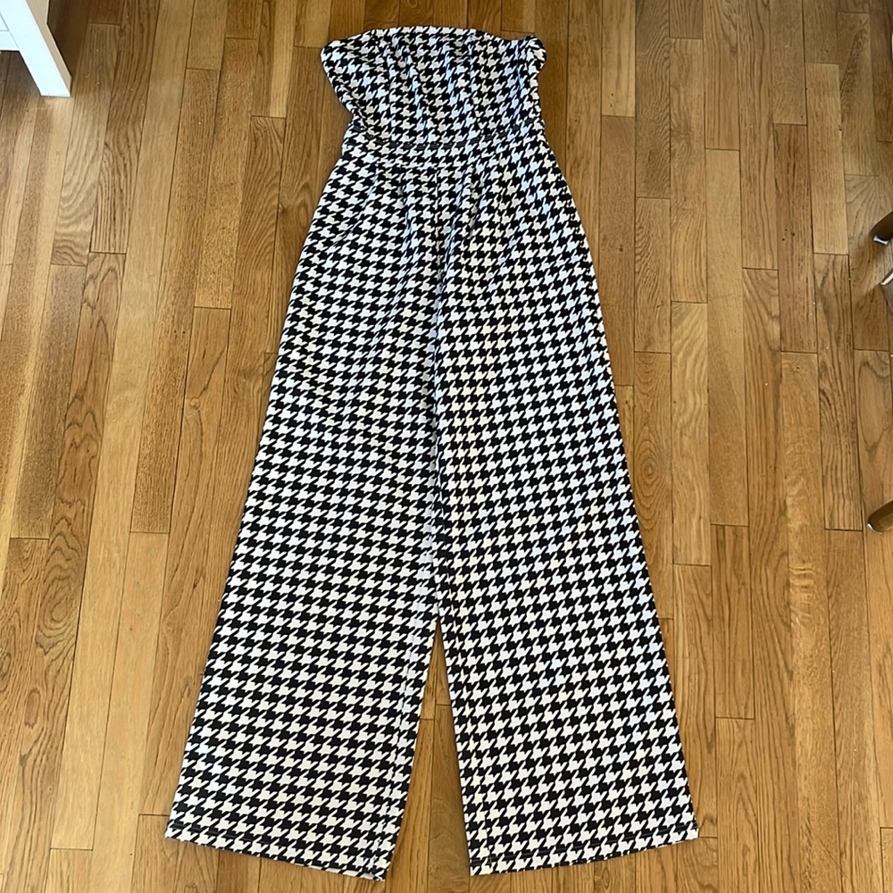 Black and white jumpsuit!